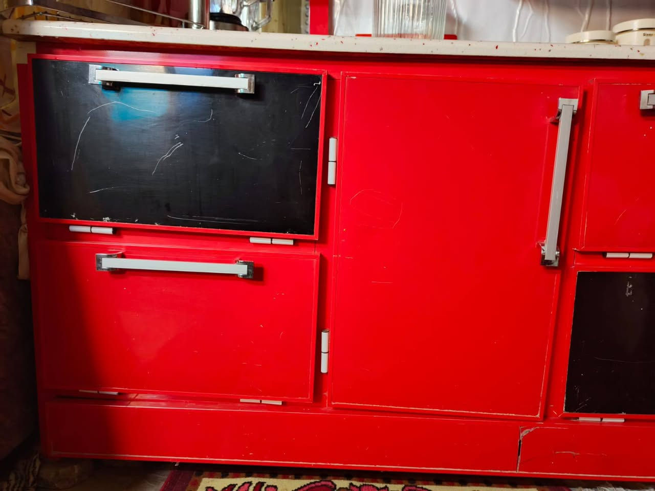 السلام عليكم كاونتر للبيع مرمر المكان البلديات السعر 200 قطعتين أجهزة كهربائية للبيع ***********
