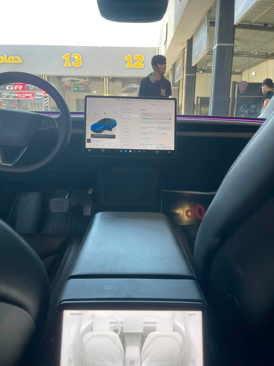 تيسلا ٣ 
تيسلا 3 
Tesla 3 2024 
Single motor 
Online 
الشكل الجديد 
🔋الشحنه الوحده🔋 تمشي من 650 كلومتر

‏ 🆕 (الشكل) الجديد. 

مقاعد تبريد وتدفئة 
ستيرن تدفئة 
والعديد من المواصفات 

السياره اني مستورده داخله جديد

رقم بغداد بسمي ترقيم جديد

مكاني بغداد الوزيرية

‎ السيارة وارد أمريكي موديل 2024. �

* 12000. معروضة للبيع بمسافة مقطوعة

* السياره بعده زيرو جديده جداً

* 

* تسارعاً قوياً من 0 إلى100 كم/س في غضون4 ثانية. 🚀🚀🚀�

* .

* السياره فول موصفات اجه بشكل جديد

* شاشه خلفيه للتحكم 

* حادث بنيد فقط فقط 

معروفه موصفات التسلا 

* السعر ١٨٥ $ورقه او بي مجال بسيط

* اي استفسار وتساب او اتصال 

* عل الرقم
* ⁠***********
