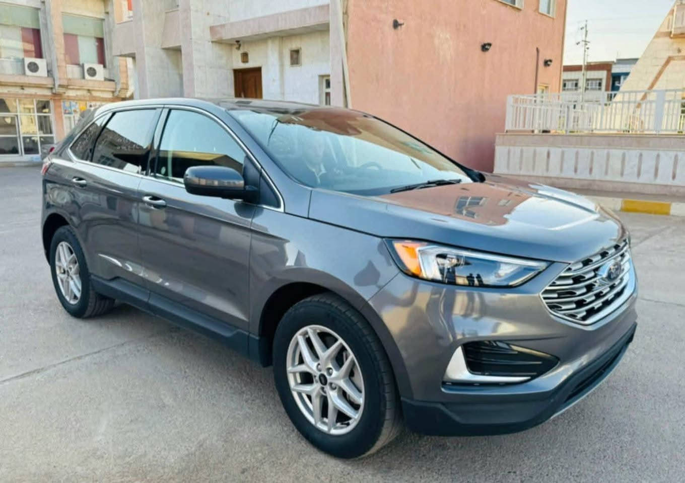 بسم اللە الرحمن الرحیم
Ford Edge 2024 SEL AWD 💥💥
فورد ايدج 2024 فوول مواصفات بس بدون بنوراما
محرك 2.0 تيربو 🚀 4 سلندر
بجم و خلفي كبس شرط الفحص بدون صبغ 
رقم شاصي موجود بالمنشور
۳٤ الف ميل ماشية
❤️ مواصفاتها معروفه
بصمة و تشغيل عن بعد
شاشة كبيرة و كيج الكتروني
ويل كروم و دبل اكسل
اوتو هولد و حساسات امامية و خلفية
رادارات امامي و خلفية
رادار جانبي(نقطة عمياء)
كشنات هيتر
كشنات كهربائي فور وویل لايت Led
بريك بصمة تبريد مركزي 
بعد بيها مواصفات ...
كير محرك تبريد ارباک حجر بئە رادار کلە بشرط
سیارە رقم کاتی ، تترقم شمالی
سعر بلاش 140 $ مجال قلیل
*********** viber watsapp دهوك, العراق

