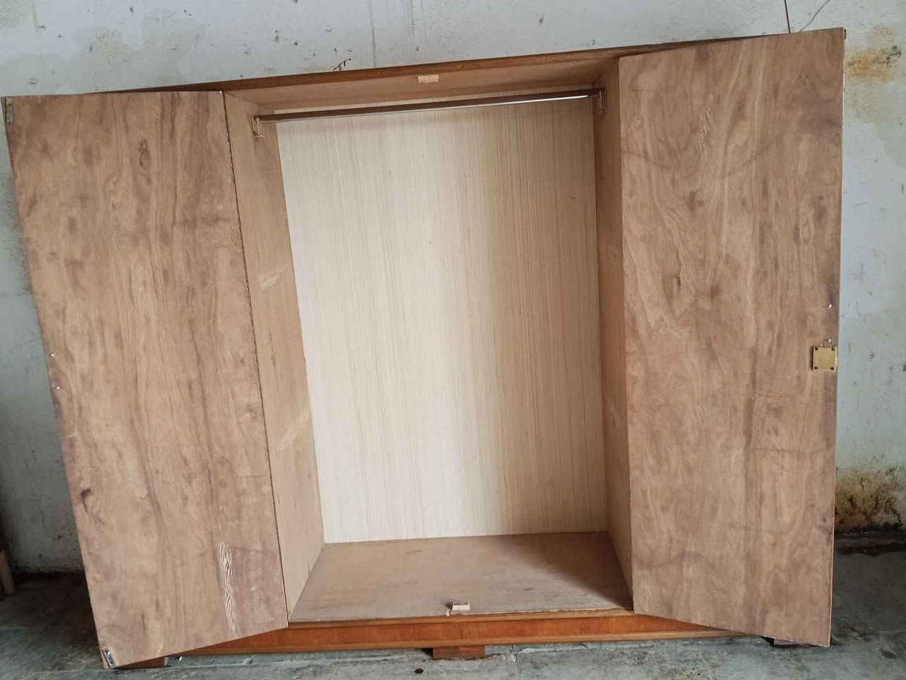 قنصور 4 ابواب السعر 135 للاتصال *********** أو *********** موصل, نينوى
