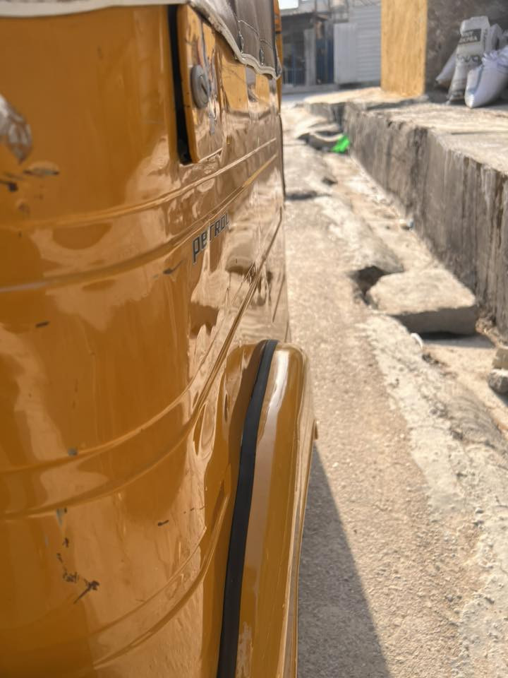 سلام عليكم تكتك مويدل 20
تكتك حلوه نضيفه ما بيه صباغ بلديه تكتك حلوه
رقم سنويه رقم نكليزاي بكاني بغداد
الانتصال ***********
