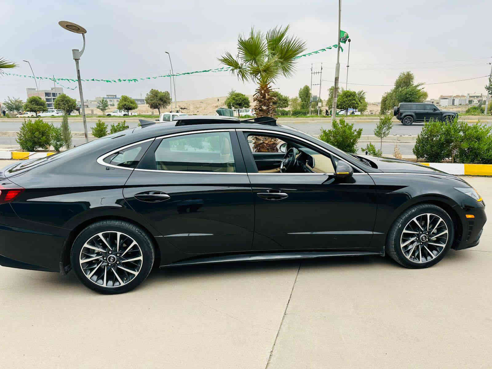 سوناتا موديل 2023 فئة لمتدد فول الفول
اعلى فئة بالسوناتا 
  شنو ابالك بيها مواصفات
اوتو بارك تتقدم وترجع بالريمونت 
ضررها جاملغ صبغ فقط 
شبرين باب تعديل بارد 
بدون دواخل 💯 
ايرباكات سليم 💯 
المحرك 1600تيربو  صاروخ 🚀 
1- بصمة ابواب لمس + تشغيل + صندوق
2- بانوراما ( فتحة سقف ) + بردة سقف كهربائي 
3- دشبول دجتال متغير 3 الوان
4- كشنات كنتارا حضن  
5- كشن كهرباء  2 امامي 
6- كشنات تدفئة تبريد
7- خزن 128 كيكا + ( android auto + apple car play)
8- 4 رادرات امامي وخلفي وجانبي + توقف تلقائي
9- اشاير في المري + نفطة عمياء في المري
10- انارة داخلية مركزيه 13 لون بلادي بيبان ودشبول
11- شاشة الحجم الكبير 12 انج + تحكم عام على السياره
12- سستم صوت BOSE الصوت 12 سماعة و دمام 2
13- لايت امامي 4 عدسات LED بكلايتات لد
14- هاندبريك بصمه + اوتو هولد للتوقف في الازدحامات
15- شاحنة طوارئ شحن سريع
16- منفذ USB امامي خلفي 
17- شفتات في الاستيرن كير ( تبترونك رياضي )
18- نظام المساعده على الاصطفاف
19- نظام الترحيب عنده الاقتراب داخل وخارج السياره
20- ويل سبورت N حجم 19 
21- 4 وضعيات قياده + تغير اللون في الدشبول 
22- نظام تحديد المسار 
23- مثبت سرعه 
24- نظام مستشعرات في الباب من تنفتح الباب تتوقف السياره 
25- تبريد السياره بيانو 
26- كيجات الكتورنية
27- كير 8 نمر دبل گلج
28-  خمس كامرات
اي استفسار الاتصال على الارقام
 
سعرها   169 ورقه
واتساب ***********
