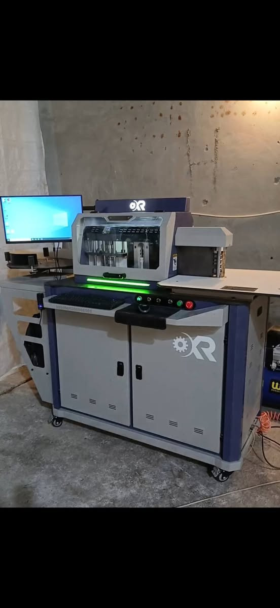 سلام عليكم مكائن للبيع . cnc راوتر قياس العمل 122x244 
 Co2  ليزر  
قياس العمل 90x130 .
150w
جهاز لف الاحرف  
لتواصل واتساب ***********

