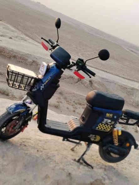 السلام عليكم ورحمة الله وبركاته
ماطور شحن R9 برو ماكس مستعمل اقل الشهر بعده جديد
أغراضه كاملة وياه
المواصفات
بطارية 32 امبير 5 بطاريات
نظام رجوع R
السرعة 109
نظام الشحن smart من شركة ونلي
منفذ شحن موبايل
الكير 4 تبديلات
الشراي يجي خاص
