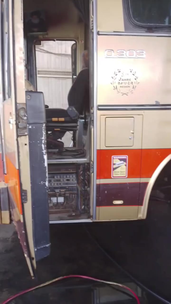 البيع شبح مكينه كير كلج حداديه ويل كب تخم تاير جديد رقم تاميم وكاله مكان واسط السعر 130 وبيه مجال بسيط مكان واسط
تصال***********
