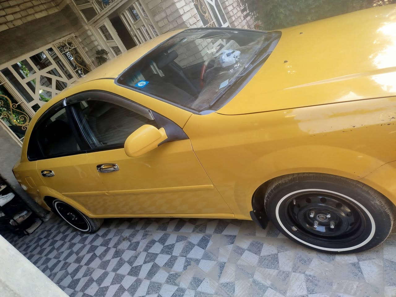 سلام عليكم 
اوبتره تكسي مصفره هيئه وغرامات 2011

رقم بغداد (11)
سياره بيها  جاملغ امبدل  وبيها صبغ اماكن ابيع احزام لاتعبك وتعبني 

بيها مكينه جديده 
تبريد شغال
حداديه70%
شاشه تاج لمس بيها ويز وايفاي
غرفتها نضيفه مثل ماموضح بالصوره السعر67 بيها مجال بسيط
مكان بابل المسيب
رقم الهاتف ***********
