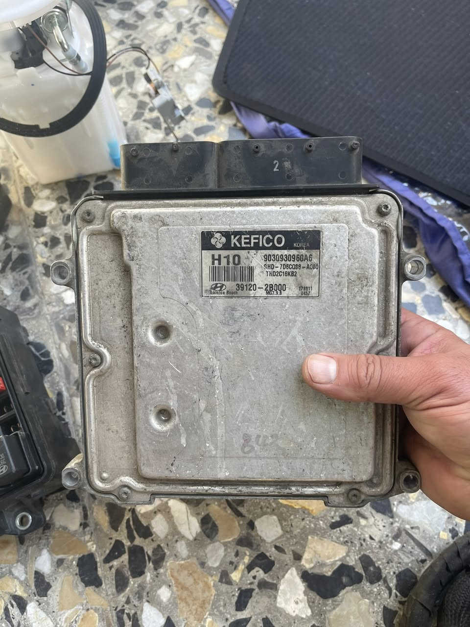 السلام عليكم
مكاني بغداد ***********
غراض النترا موديل 2011 
ابيعهن شلعه كلهن من مابيع كلشي وحد
قيمهن وبلعافيه @الجميع
