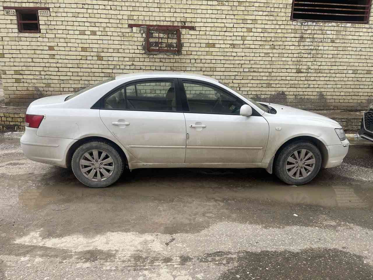 خليجي 2009 للبيع فقط مكينه 2000 دوش اربعه حساس مكاني كربلاء السياره بيها قطعه ونص صبغ والباقي مكفول سعرها 115 بيها مجال ***********
