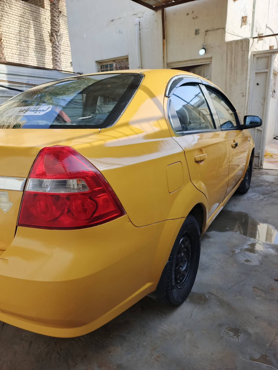 السلام عليكم افيو موديل 2007 وارد امريكي مكينه وكير بلجيس كهربائيات كله شغاله رقمه نكليزي قادسية مصفره هيئه وغرامات راعيه بكربلاء حداديه 60٪ سياره حلوه ونضيفه مكينته مسكر ستوني شادهه مكان السياره نجف السعر 38 وبيه مجال بيع مستعجل ***********
