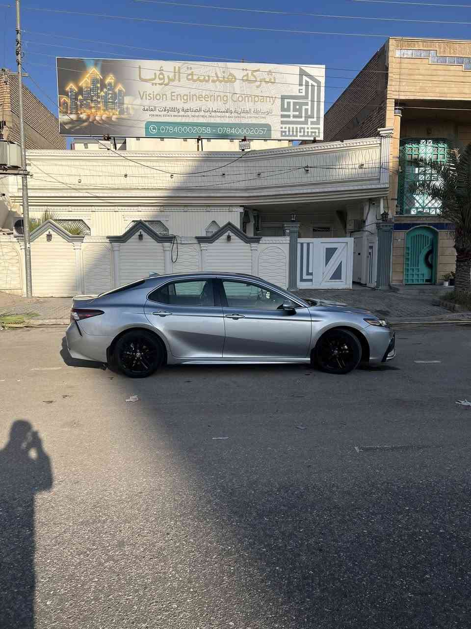 للبيع كامري 2023 XSE هايبرد
المواصفات #فول عدا الفتحة:

- بصمة 
- دخول ذكي (لمس)
- رادارات مري
- اشاير مري
- المراية الامامية كهرباء
- تضليل تلقائي للمراية الامامية
- تدفئة تبريد كشنات
- تشغيل عن بعد
- قطعتين تبريد
- ابل كاربلي، اندرويد اوتو  
 -  كاميرا خلفية
 -  حساسات خلفية
 -  رادار + أنظمة سلامة
 (تنبيه خروج المسار، مانع تصادم)
 -  مثبت سرعة (كروز)
 -  تحكمات ستيرن
 -  كشنات جلد 
 -  مقاعد كهرباء بالكامل
- 4 جام اوتو
 
ماشية: 37 الف ميل
الرقم: بغداد
المكان: النجف
حادث السيارة قبق جنطة مبدل فقط
بدون دواخل، بدون حوض، بدون ايرباك.
مكفولة كفالة عامة مـטּ الصبغ والشخط والسمكرة والشاصي

السيارة بـ اسمي شخصية مداور شوكت متريد
السعر: 220 وبيها مجال.
واللي مو ابو مصلحة ومايعرف فئة السيارة لايكسر بسعرها 🤍.

للأستفسار: ***********
متواجد ؏ الخط والواتساب
