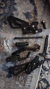 أدوات متنوعه للبيع العنوان بغداد سبع قصور مجمع النوري 07738590032