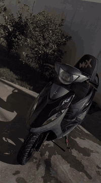 سلام عليكم دراجة للبيع شوفت عينك اي نقص مابيها شلعه ومعدل بوشه 49 بلادي تجي تفحص ماعجبتك عوفه وروح مكاني نجف ابو صخير السعر خاص تواصل واتساب ***********
