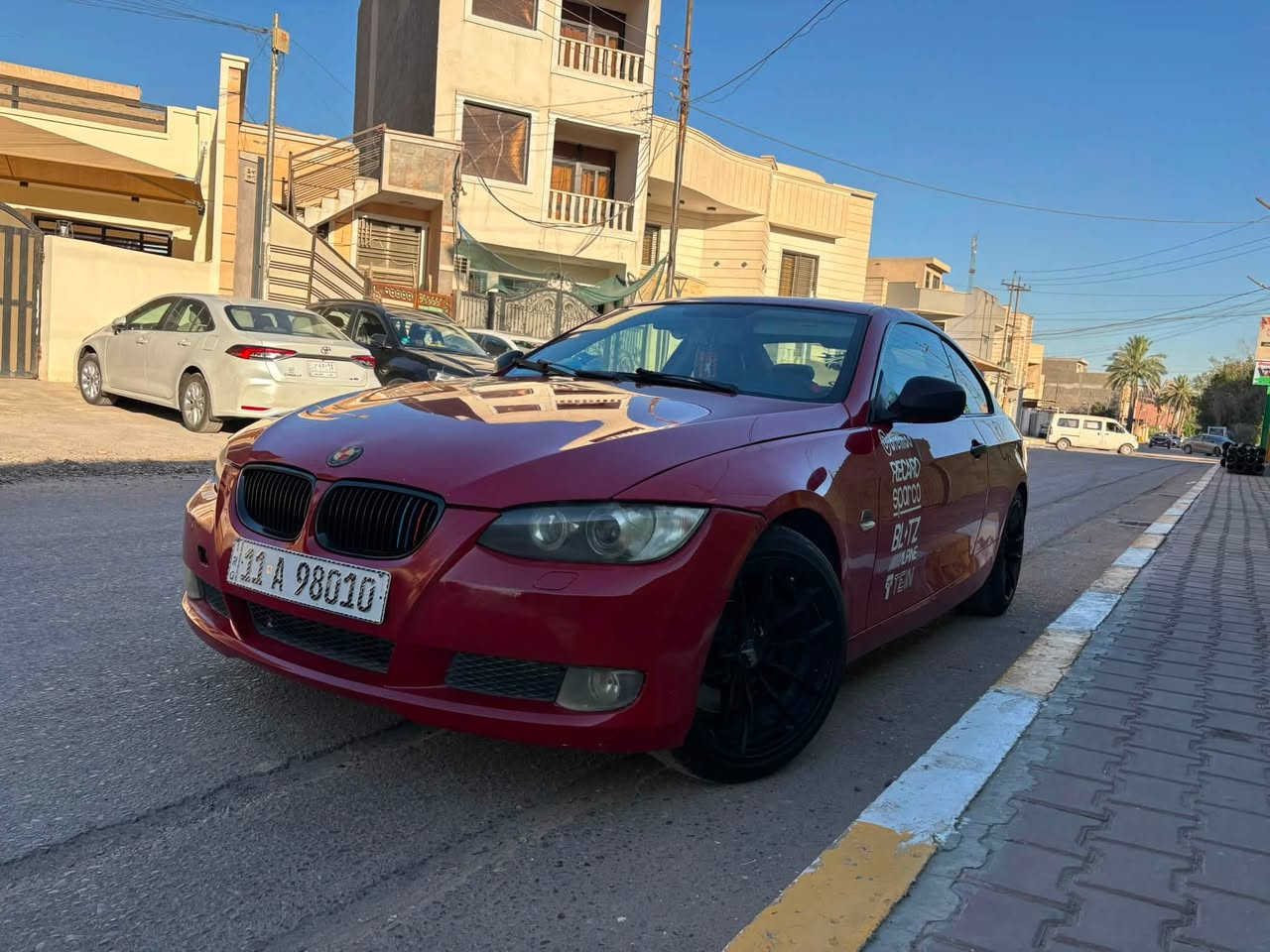 السلام عليكم للبيع BMW E92 335i موديل ٢٠١٠ وارد امريكي حادث فقط بنيد بدون صبغ السيارة تدفئة شغالة تبريد  ثلج فول مواصفات فتحة وبصمة ودخول ذكي وترحيب بالابواب كير ومحرك مكفول صدر جديد واتر بم جديد بالكارتون طاحونة بانزين جديدة كمبريسر تبريد جديد بالكارتون ومنظومة كاملة مال تبريد جديدة غرفة جديدة 
نقوصات السيارة حساس abs خلفي جبت واحد ومارهم وكيلون مال صندوك وحساس كرنك 
مكان السيارة بغداد الدورة
السعر ١٢٠ وبيهة مجال


**إذا كنت صاحب هذا الإعلان وتريد حذفه لأي سبب، رجاءا أرسل رسالة إلى الدعم الفني**