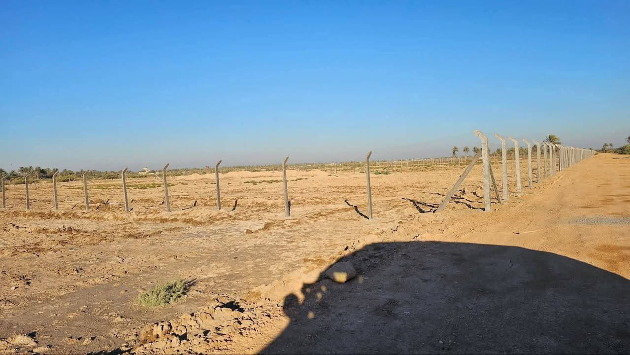 ✅دوانم مناسبة في كربلاء
خمسة دونم للبيع واجهة 130 م يباع مفرد حسب رغبة المشتري ️طابو سند 25 تحويل أسهم بالطابو لا توجد أي خدمات فقط ماء سقي الموقع كربلاء - منطقة الجذار شارع نجف كربلاء عمود 1140 تبعد عن شارع الزوار 4 كيلو تبعد من مركز مدينة كربلاء 15 كيلو 

💵سعر الدونم 35 مليون

اتصل الآن ***********
