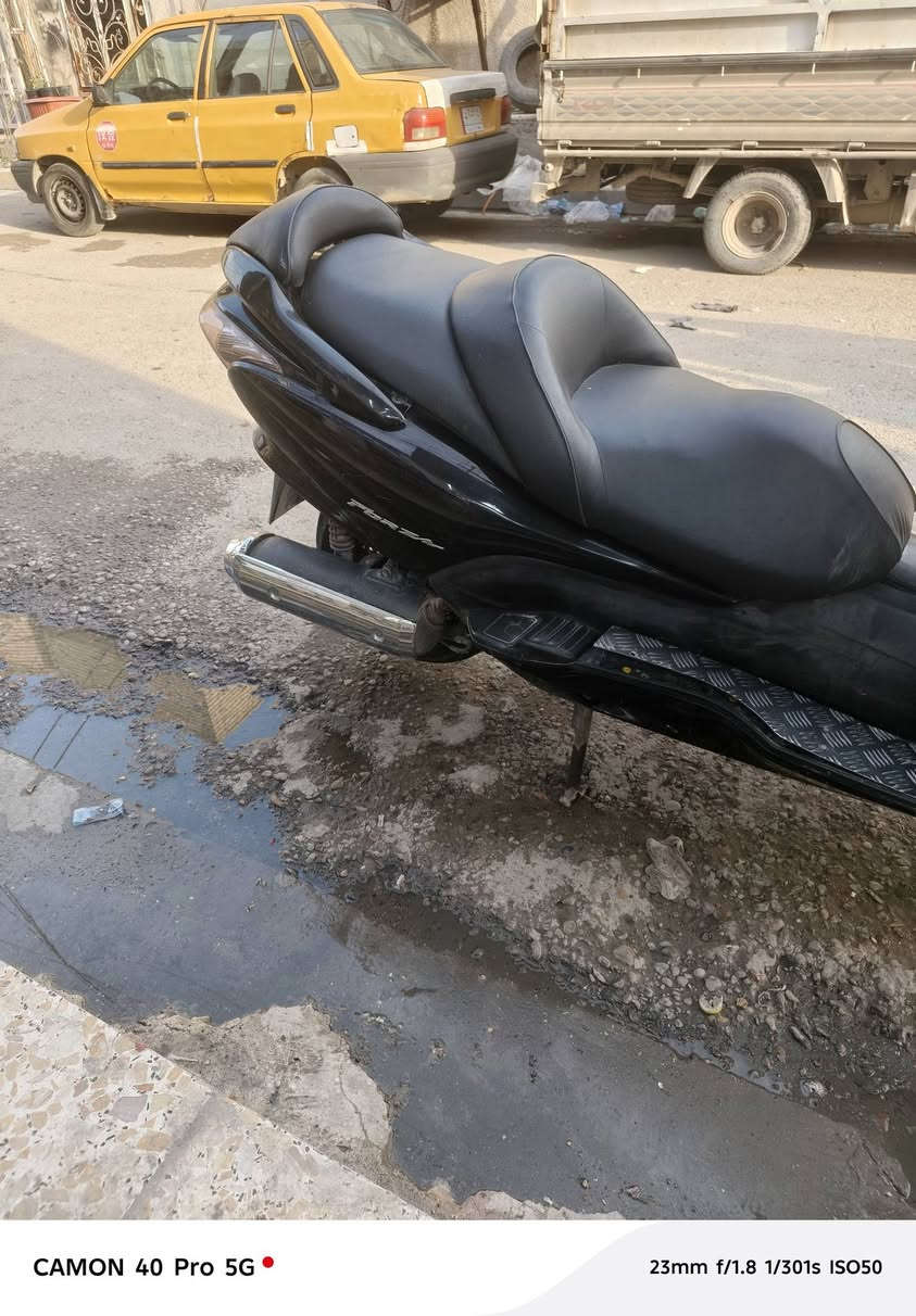 للبيع 9/0 كير شغال ٤ تحكمات بس بيه كلجات ***********
