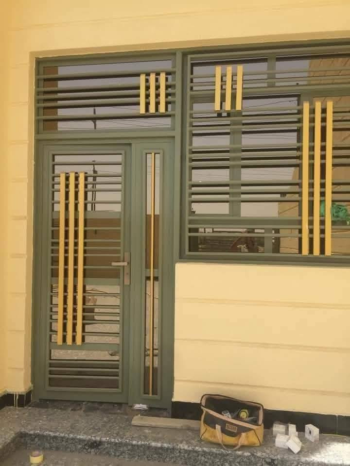 يا الله.اللهم صل على محمد وال محمد . حداده المصطفى للتزكام والتصليح  الابواب والشبابيك . اسعار تنافسيه المتر ٦٥الف.ملاحظة (يوجد تخفيض لعوائل الشهداء والفقراء.) الحديد  ٢ ملم تركي شرط   ابواب شبابيك سقائف محجر درج محجر حديقه ابواب دفتري للمحلات .مراجيح. حديد ثقيل تركي ٢ ملم والاطار جنل تركي ثقيل وليس شخاطه   شرط في العمل يكون تركي درجه اولى نقشات سي انن سي او نقش شيش او هندسي ومو بس هاي الصبغ عليه والتحميل والتوصيل مجانيي داخل كربلاء (العنوان كربلاء .حي الاطارات شارع20)  ***********
*********** بي واتساب  وانا خادم للطيبين
