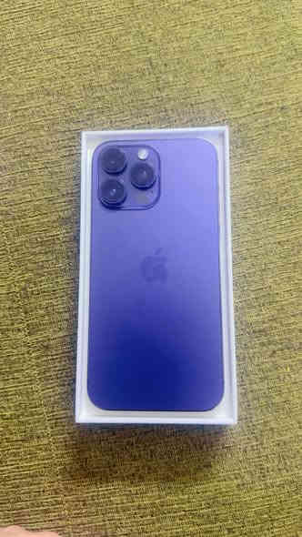 ايفون ١٤ برو ماكس دبل سيم كارت بطاريه ٩٣ ذاكره ٥١٢ جبيره جهاز شخط مابي ولا مبدل بي شي كارتونه مالته مطابقه سعره ٩٥٠ وبي مجال بسيط مكاني بغداد الكراده رقمي ***********
