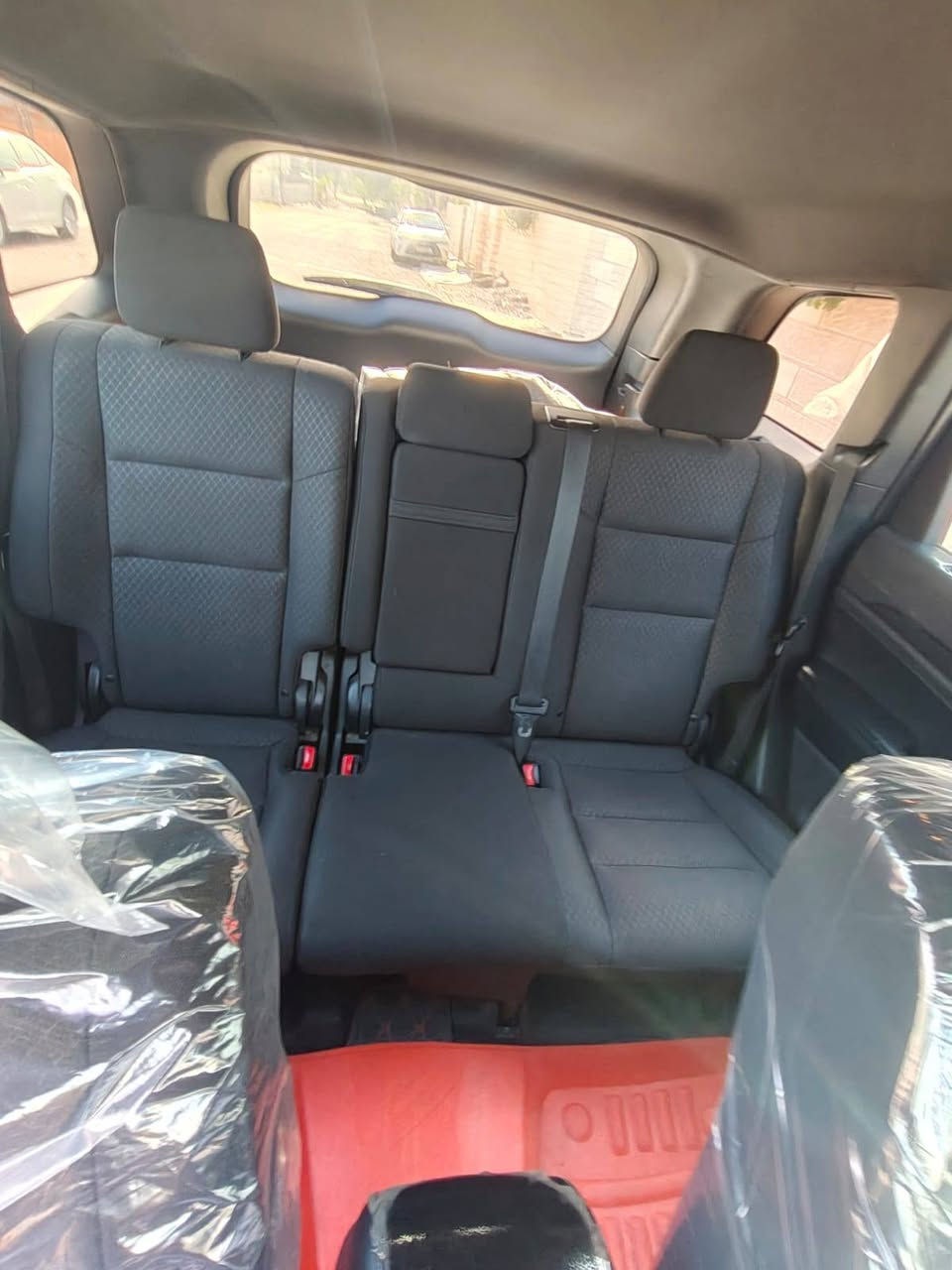 سلام عليكم اخوان عندي جيب لاريدو 4×4 للبيع او مراوس   مواصفات الكاميرا خلفي و امامي  شاشة لمس رادار خلفي مع امامي كشنات كهربائية و بالإضافة الگير والمكينه من دعاميه  لدعاميه بشرط تشغيل بصمة وتشغيل بعد/  فقط بيه اربع اصابع كارت بالجامرلغ الامامي /سنوية وهزة جديدة وسيارة بأسمي شرط تحويل والاستفسار اكثر اتفضل ع خاص او خابر على هذا الرقم *********** مكاني كركوك
