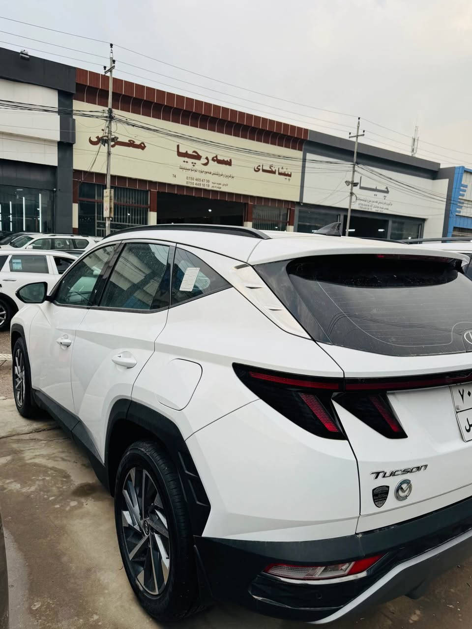 توكسون خةليجي موديل ٢٠٢٢ بي سبوخ بي كرانةوة فوول مواصفات تةنها پانوراما نية بة ناوي خومة سةنةوي هةزةي نوية 
٦٢ هةزار كم رويشتووة سعري ١٩٥$ گورينةوةش دةكةم ژمارةي موبايل ***********📞—*********** زين أربيل, العراق
