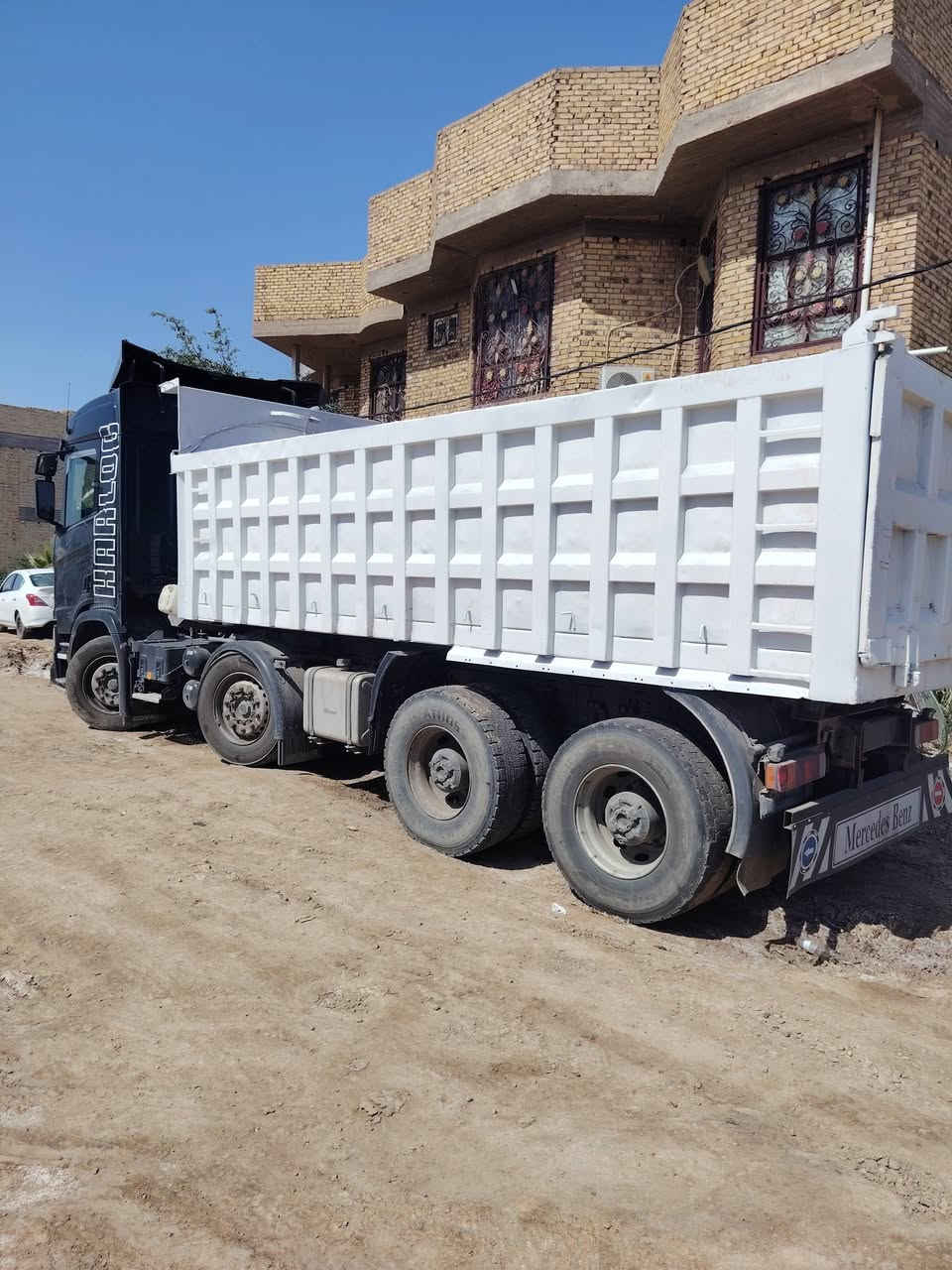 بدي للبيع كامل العنوان الدوانيه *********** او *********** السعر نضافه فول الطول 6 متر

