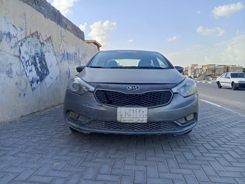 سلام عليكم سيراتو 2015 رقم ذي قار تحويل 
السياره بيها ضربه جاملغ امامي فقط وبيها جراد 
محرك كير تبريد كفاله 
مكان السياره بصره 
السعر 83
***********
*********** البصرة, العراق
