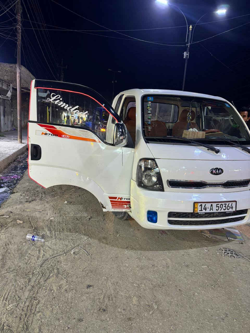 سلام عليكم كيا بنكو موديل ٢٠١٧ جاهزه كير مكينه شاصي رقم شاصي واضح تخم تاير ساره جاهزه مانقصه برغي سياره بسمي امداور ثاني يوم سنويه جديده هزه رقم بصره السعر ١٠٨ وبيه مجال مكان ذي قار الغراف رقم ***********
