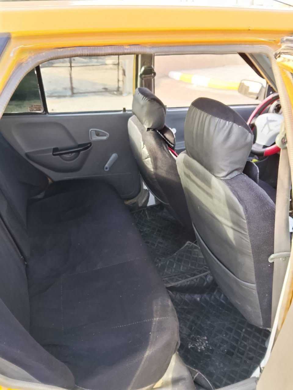 السلام عليكم
سايبه مديل 2012 للبيع 
رقم بغداد السياره جاهزه كل نقص مابيهه وكلهه شغاله 
مصفره هيئه وغرامات  السعر 25 وبي مجال مكان السياره كوت للاستفسار الاتصال على الرقم ***********
