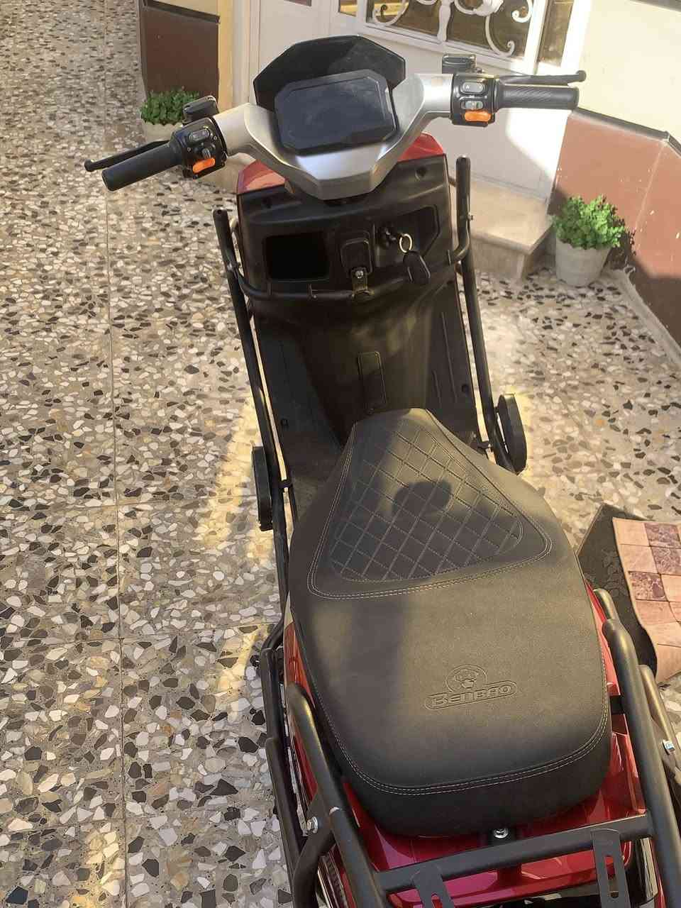 دراجة شحن الصقر موديل 2025
* 6 بطاريات
* محرك 1500 واط
* سرعة تصل إلى 85 كم/س
* مدى سير حتى 70 كم
* نظام ABS
* نظام نزول المنحدرات
* نظام سرقه
* دبل إشارات
* سويش عدد 2
* بصمة عدد 2
* يجي وياها صندوق
* قوية وعملية للاستخدام اليومي
مثبت سرعه
مكانها بغداد الحبيبيه 
***********
