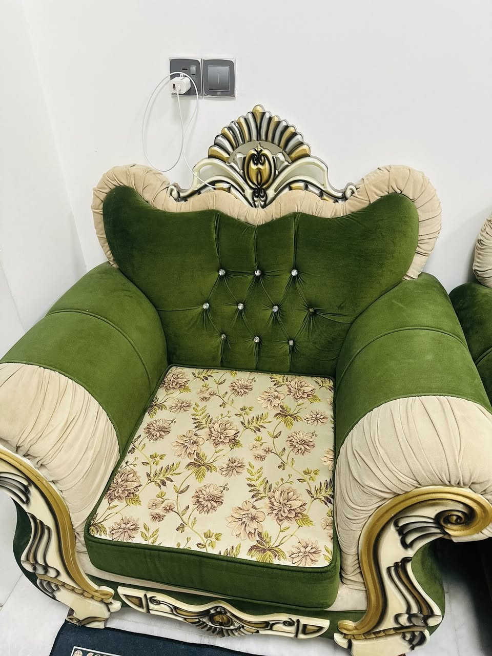 للبيع تخم ملكي تسكام 10 مقاعد


**إذا كنت صاحب هذا الإعلان وتريد حذفه لأي سبب، رجاءا أرسل رسالة إلى الدعم الفني**