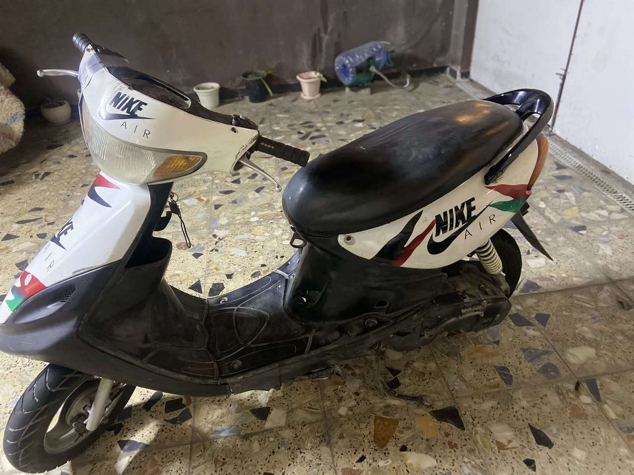 سلام عليكم دراجه ماكس قجمه للبيع نقص دشبول فقط
مكينه نضيفه عنوان بغداد الدوره 
سعر:350بيه مجال بسيط
رقم:***********
