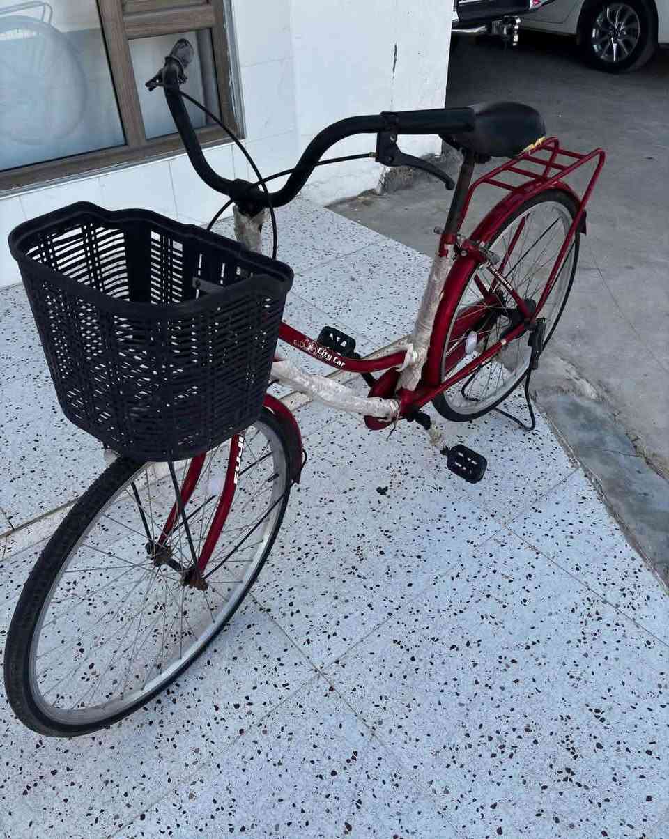 سلام عليكم باسكيل ياباني مستعمل قليل حجم ٢٦ سعر٨٥ مجال بسيط ***********
