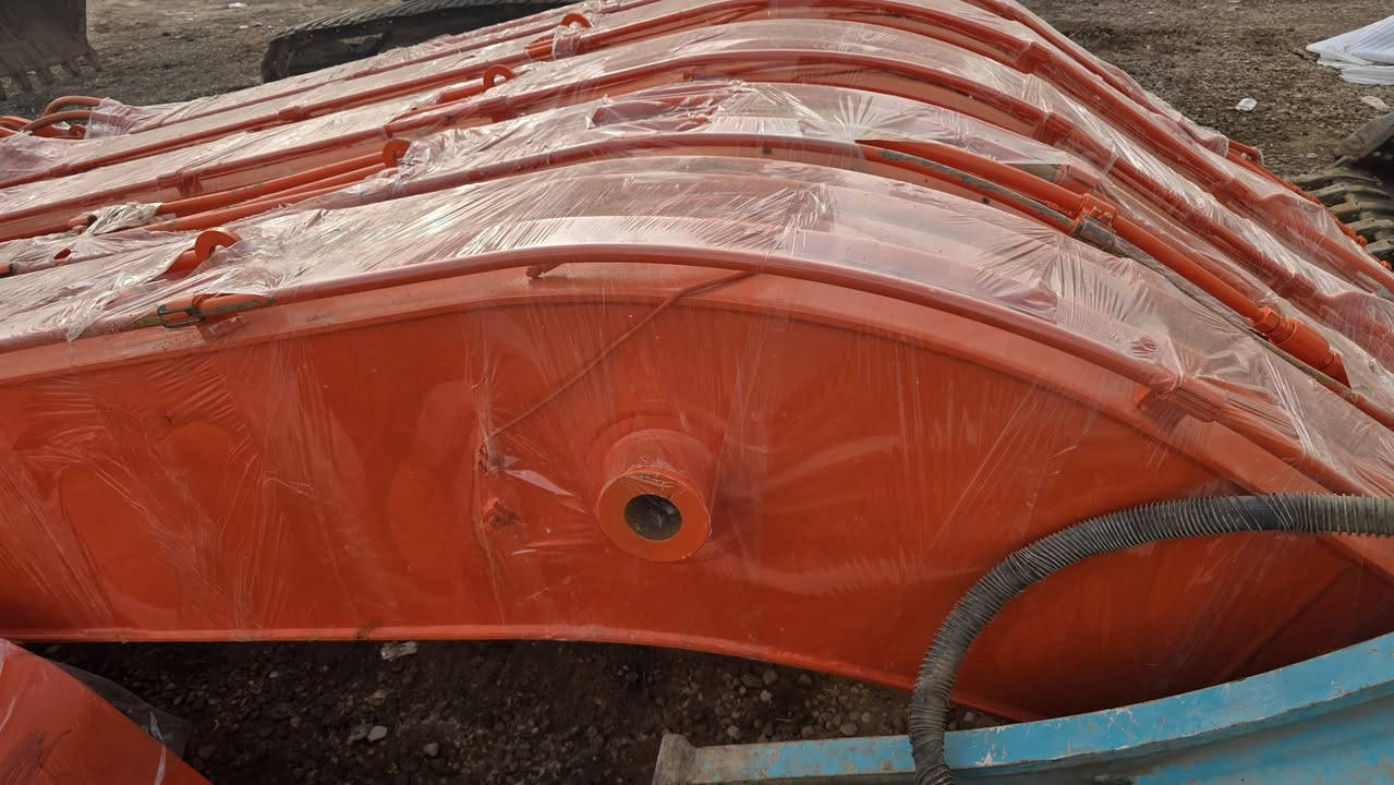 السلام عليكم للبيع جبابه هيتاشي 16 م  كوري اصلي ابو الغفل العنوان واسط العزيزيه الشارع العام محلات بيت زهلول الادوات الاحتياطيه للحفارات الهيتاشي *********** 
***********
