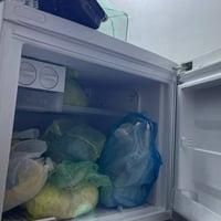 اغراض للبيع ثلاجه وماطور شحن وسكوتر وتعلكه ملابس وساخن ماي رقم وتساب 0...