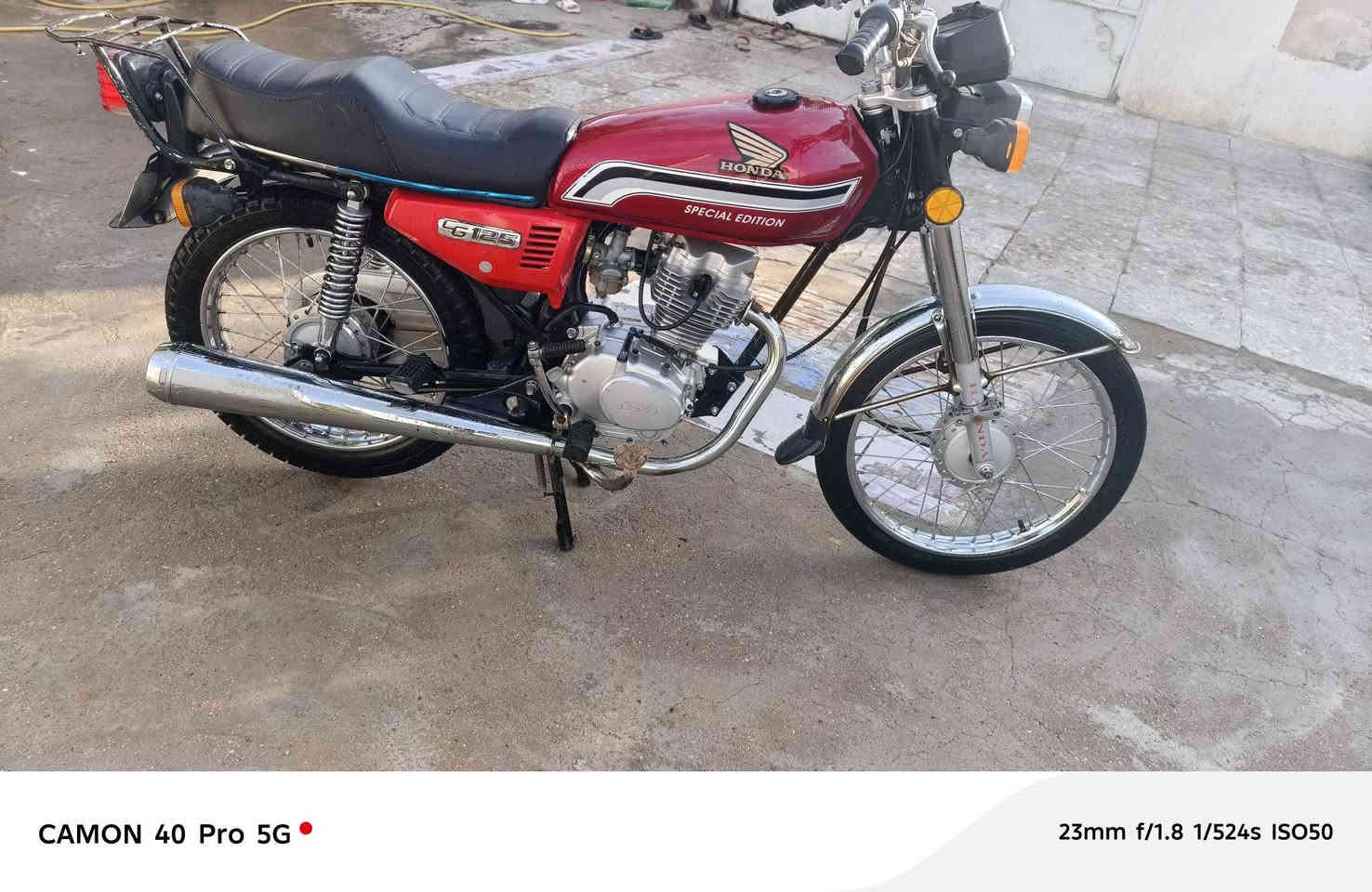 سلام عليكم درجة البيع نامه اصلي محرك ما مفتوحه مكفوله عشائر بدون وراق مكاني كميت سعر 700بيه مجال الشراي تصال ***********
