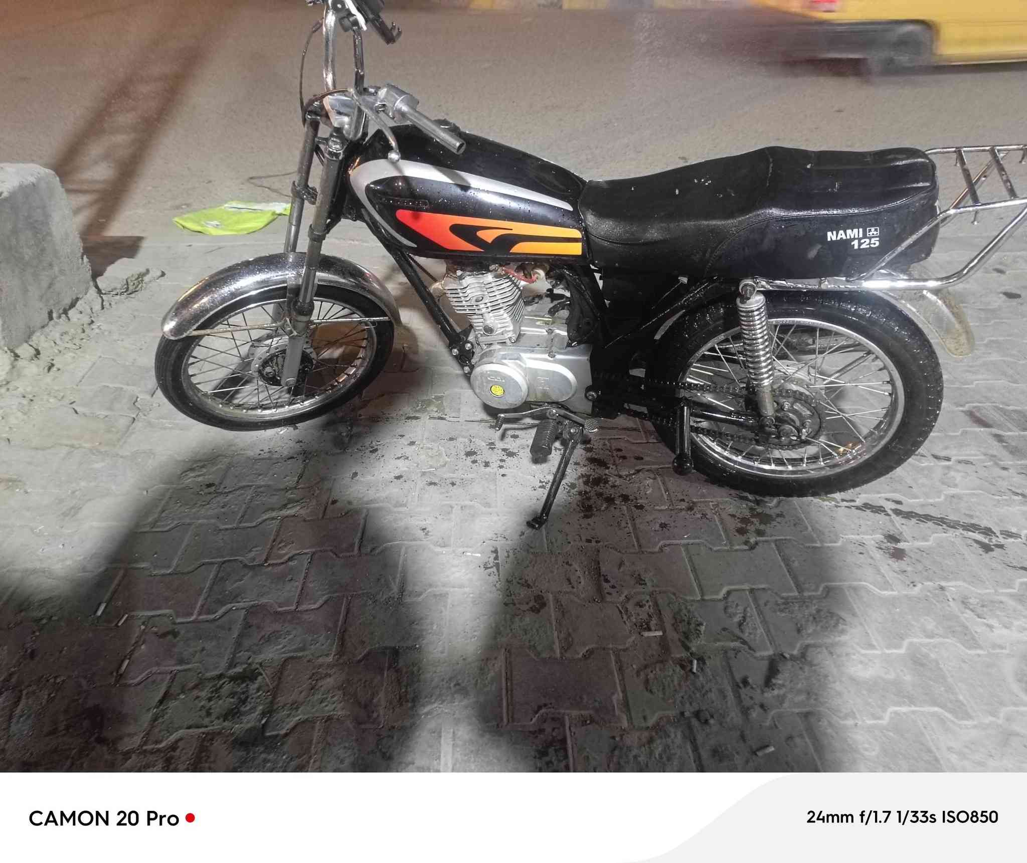 السلام عليكم دراجه للبيع ضايعات اوراقهه نامه سعر 350وبيهه مجال قليل مكلف بل نشر رقم ***********
