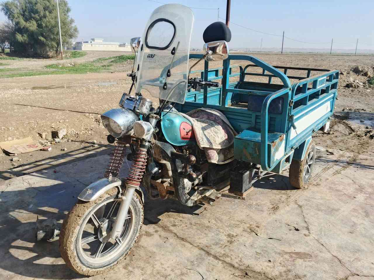 السعر 800 ملاحضه ويه محجر كامل رقم ***********
