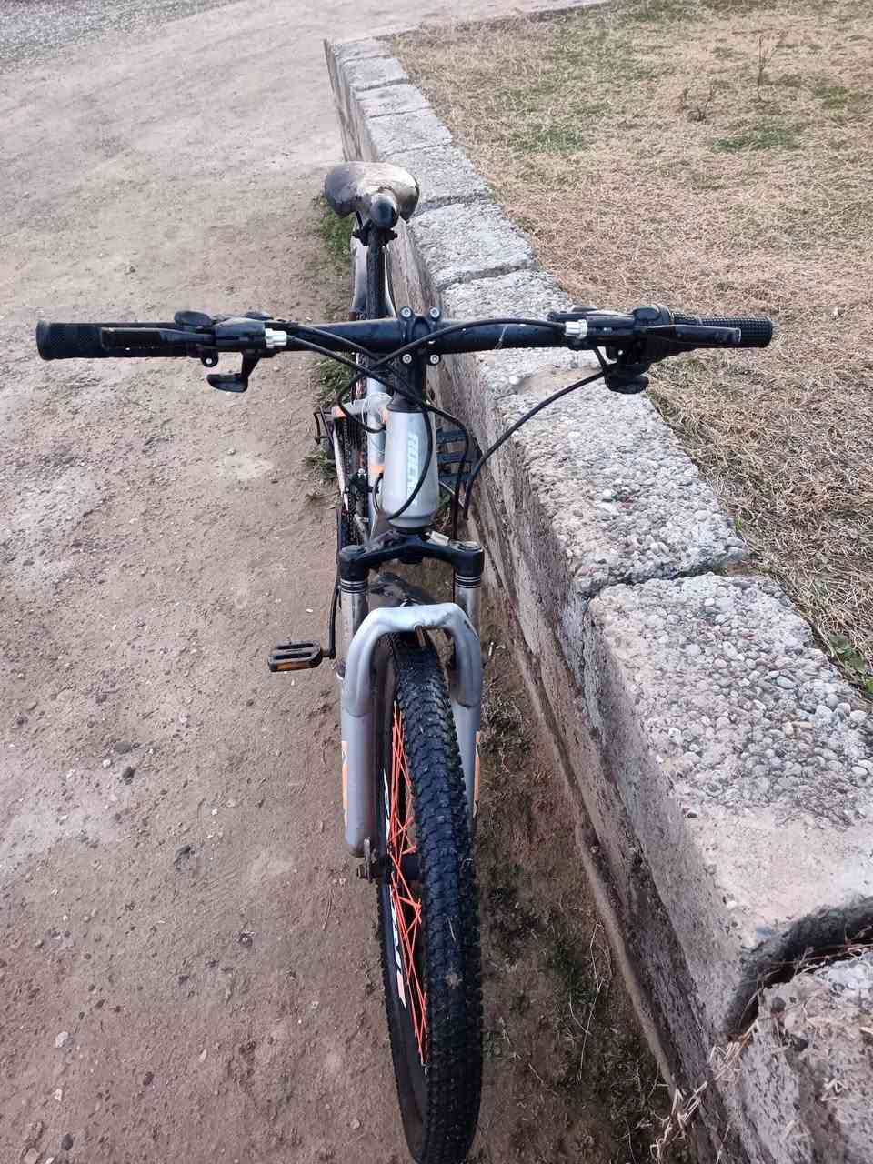 السلام عليكم

يوجد بايسكل للبيع 🚲
السعر ٨٠ وبي مجال ✨
اي استفسار اتصل 📲
***********
