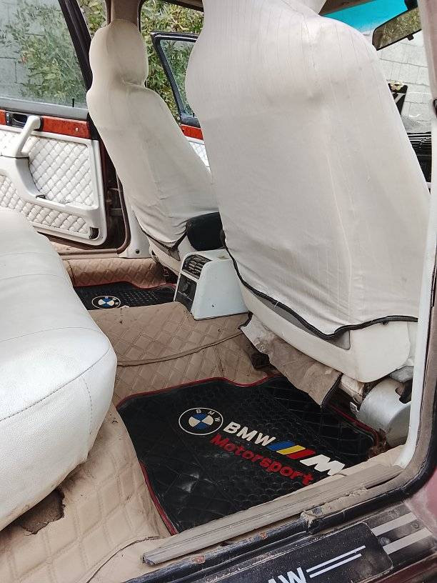 سلام عليكم بي ام للبيع موديل1992
سنويه2030تنتهي
مكينه 35مغتوح لاصرف وال بخار
مابيه حادث ولسياره بسمي مكاني بغداد
سياره كيره كايم سعره 35بيه مجال


**إذا كنت صاحب هذا الإعلان وتريد حذفه لأي سبب، رجاءا أرسل رسالة إلى الدعم الفني**