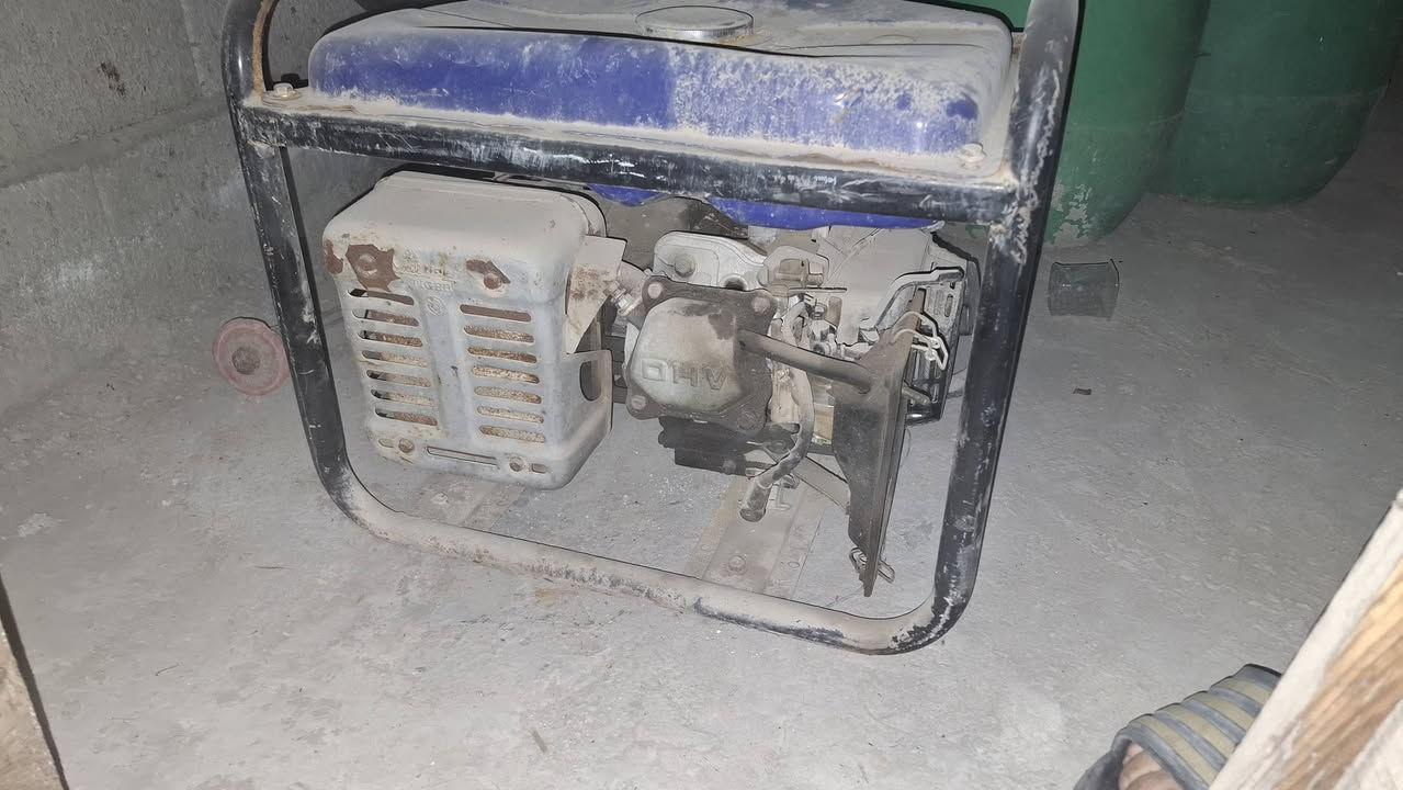 التواصيل هاذ رقم ***********
