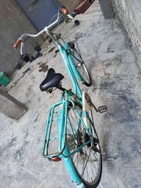 باسكل لبيع بناتي حجمه 26نضيف كامل مكمل سعره100وبيه مجال العنوان حله قض...