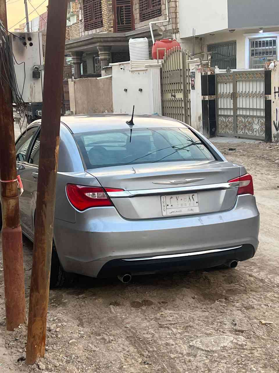 السلام عليكم
كلايسلير c200 
موديل 2013 
محرك v6 3600
ماشية 127 حقيقي 

السيارة داخله كلين من آمريكا 
تقريرهه مياه امطار  
بيهه فقط بارد بالباب الخلفي 

رقم بغداد باسمي
سنوية مجدده لل 2029

مواصفات السيارة : 
شاشة قلاب 
فتحة سقف
تشغيل عن بعد 
ويل كب 18  
تدفة مقاعد 
كرسي السائق كهرباء 
كشنات جلد  
مرأة عاكسه

السيارة خير من الله 
 
 باتري جديد 
تبريد ثلج
حدادية امامية جديده قبل اسبوع بدلتهه

كير ومحرك بدون قطرة تنقيص ولا تبخير ؜ بس بيهه صوت مال بطل واكف 

تخم تاير نظيف

السعر 84 ورقة
وبيه مجال بسيط

مكان السيارة بابل الحلة المركز

***********
