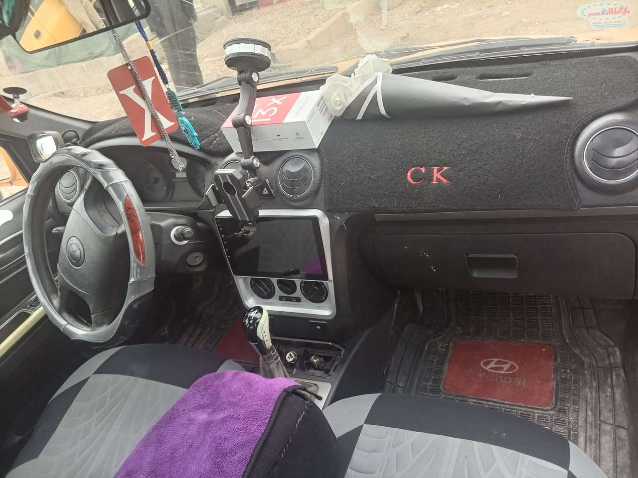 سيكي 2013 كصه جديده مابيها لاصبغ ولا ضرر هيئه عليها 150 غرامات صفر محرك لاصرف ولا نفخ الكير بي ونه السعر 40
رقم الهاتف ***********(***********
