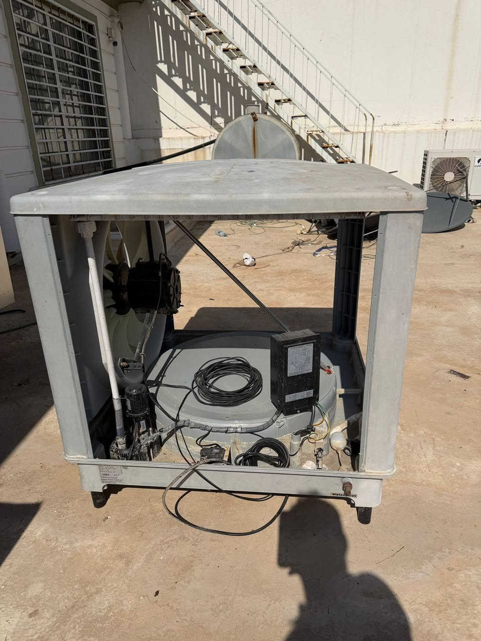 دوو موبەریدەی ئوبەر OUBER ئەسڵی شەریکە
بۆ فرۆشتن قیاسی 30000 لەگەڵ دانەیەکی 18000.تەنها دوو هاوین کاریان کردوە زۆر خاوێن ماونەتەوە زەمانی شەرکەی ماوە کارەبای و پلاستیکی بە شەرت .
نرخی هەردووکیان 475دۆلار مەعمەلە.
ژ.م***********
