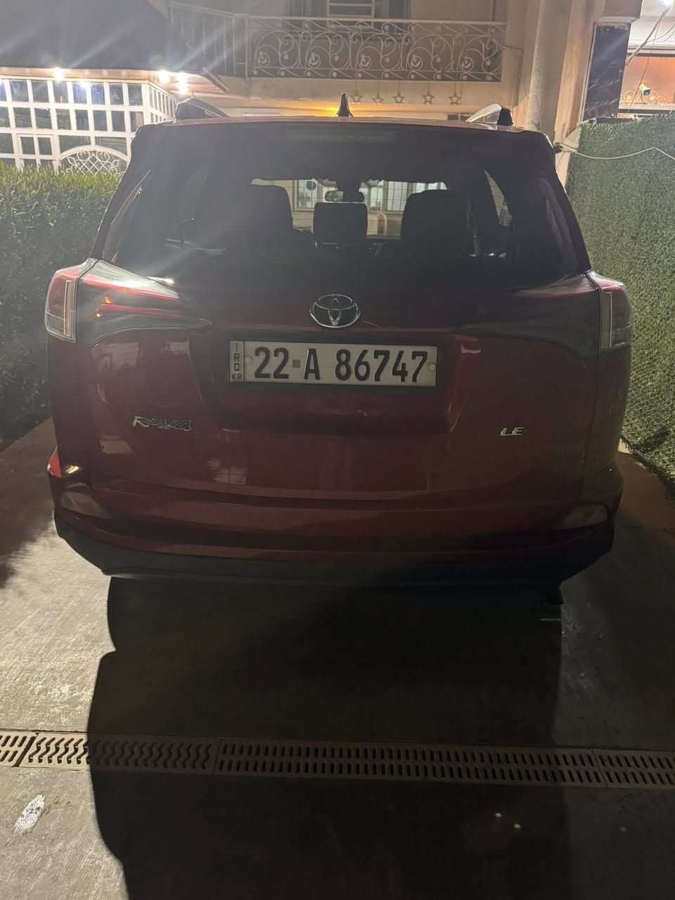 للبيع مستعجل 
تيوتا راف فور 2017 
وارد امريكي مواصفات LE 
تحديد مسار 
تحديد سرعة 
شاشة 
بعد بيها هواي مواصفات
سيارة نظيفة وكلشي ما ناقصها 
مكان السيارة الرمادي وبغداد 
السعر 168 وبيها مجال 
***********
