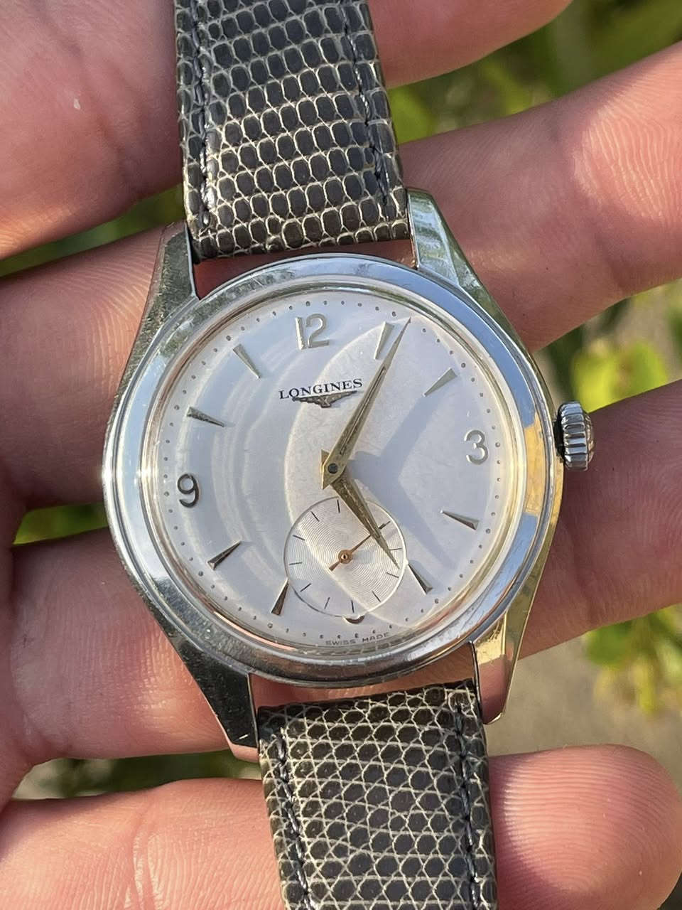 بمناسبة عيد الاضحى المبارك
مزادنا اليوم على الفيسبوك

يوم( الثنين ) المصادف ٣/٢٣ الساعه #الحاديه_عشر#١١:٠٠ #مساء
على صفحتي الشخصية ببث مباشر لبيع الساعات 

#الخفيف و #الوسط و 
#الثقيل ... فقرة #الصفر موجودة واوامر بيع #جدا_طيبة 

#هذه مجموعه بسيطه من الي راح يعرض 

يرجى مشاركة المنشور وارسال الاعتماد من الآن ... اتشرف بحضوركم وحياكم الله


**إذا كنت صاحب هذا الإعلان وتريد حذفه لأي سبب، رجاءا أرسل رسالة إلى الدعم الفني**