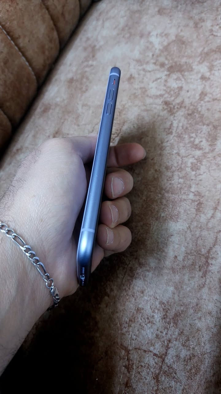 سلام عليكم 11عادي لبيع نضيف غير مستخدم لا مفتوح ولا شايف صيانه كورتونه موجوده كيبل موجود بطاريه 100ب
ختصار جهاز مضموم لسعر خاص او تصال ***********
