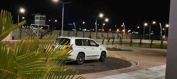 تويوتا لاندكروز GXR موديل 2021 ساز باب اول كراند تورنك نظيفة جداً رقم اربيل  بأسمي مكفولة 
رقم صاحب السيارة ***********

🟩 السعر  _ 620 يعني ست دفاتر وعشرين ورقه وبيها مجال للشراي 

عداد المسافة : 101 الف كيلو حقيقي السياره  
فول مواصفات 1/1 

1- فتحة 
2- بصمة 
3- كراسي كهرباء 
4- كشنات جلد
5 -  3 شاشات كبيرة بلاد ام الترحيب
6- حساس خلفي وامامي 
7- جنطة كهرباء ( جكات )
8 - تحكم ستيرن جهتين
9 - مري شفط 
 10 - تشغيل عن بعد 
11 - اشاير ترحيب
12 - كشنين كهرباء 3 دكم 
13 - حساسات امامي وخلفي 
14 - شاحن لاسلكي( واير ليس ) 
15 -  8 ايرباك 
16 - دبل ماوس 
17 - اربع كامرات محيطيه 360 درجة 
18 - طفاية 
19 - ثلاجة 
20 - لايت زنون كشافات
21 - كروز سرعة 
22 - تحكم كهربائي بلمري 
23 - ويل كب كروم حجم 20
24 -حجم المحرك: 8 سلندر 5700
25-ميموري
26 - بصمات عدد 2
27 - نظام EST 2nd
28 - نظام ABS
29 - زراكات لايت
30 - شاشة ليزيرية
31- دشبول لگزز
32- اشارة لگزز
33- مري قابله للطي مع الرجوع
34-دوسات ليزريه علامة لاندكروز 
معروفه مواصفات الساز  
مكان السياره: الرمادي 
السعر 620 وبيها مجال
للأستفسار
***********
