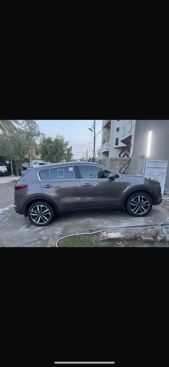 سبورتج 2020 خليجي دوليه ماشية 61
صبغ بنيد وتكحيل كارت وبارد موضح بلصور السعر173$ بيه مجال جدا بسيط
بغداد حي الجامعة قرب ساحه شبوط
***********
