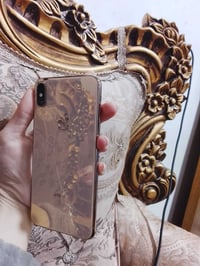 اكس ماكس • مفتوح • ظهر مكسور