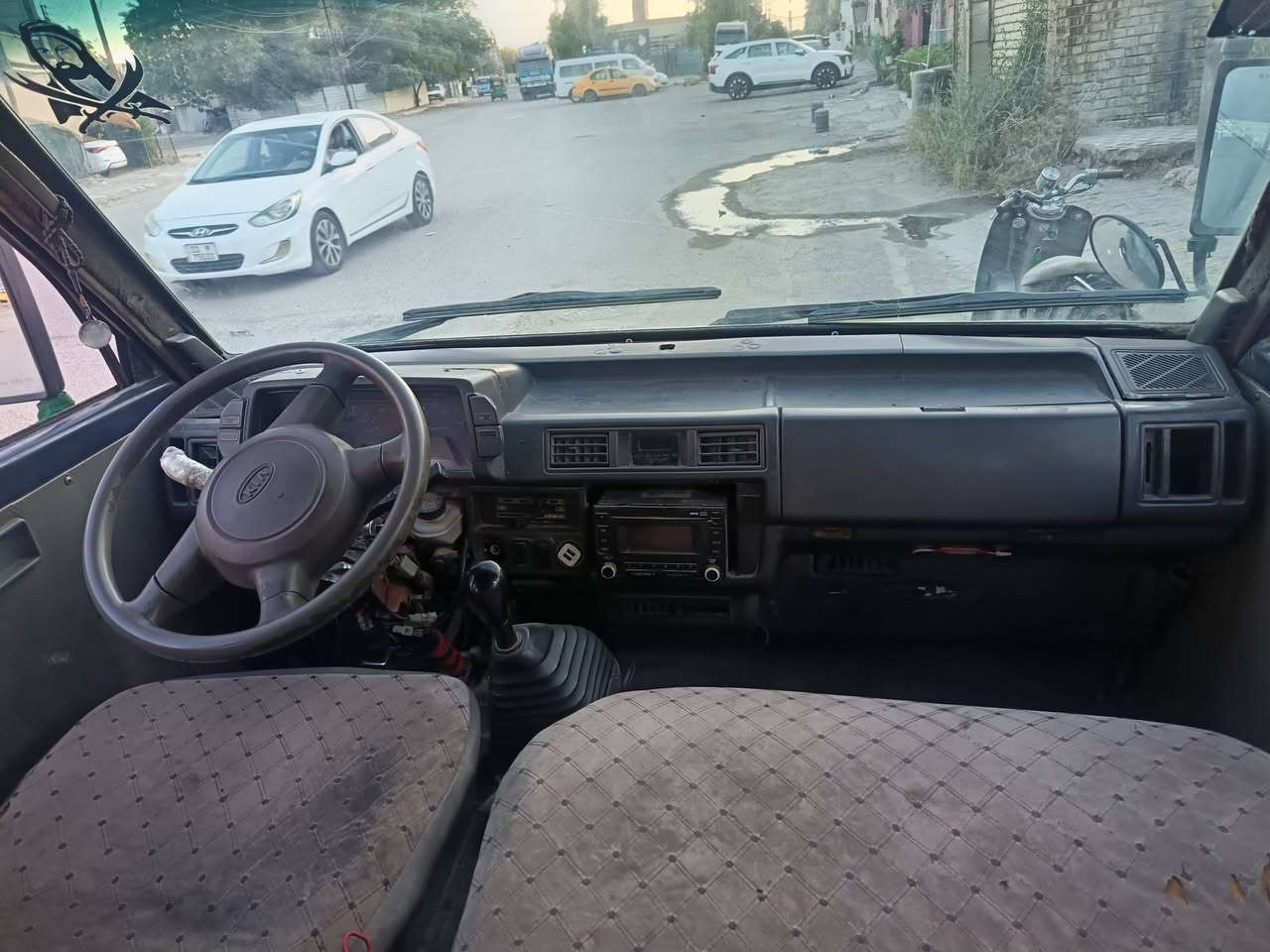 سلام عليكم بستا موديل 94  بيها تبخير   وباور يذب دهن  تخم تاير جديد  جواصي بلاد غرامه  عليها 100 الف هيئة عليها شي قليل راعيها موجود قريب عليه  السعر 35 بيها مجال متواجد على فيس وتساب ***********
